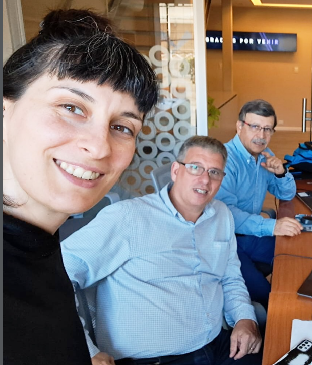 Equipo de trabajo SIA Interactive con Q-Management